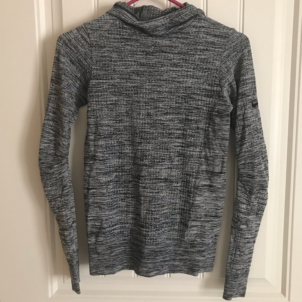 Nike womens hooded long sleeve top